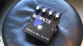 Tech21／BassCOMPACTOR【EQ搭載のかけっぱなし系ベース用コンプ】