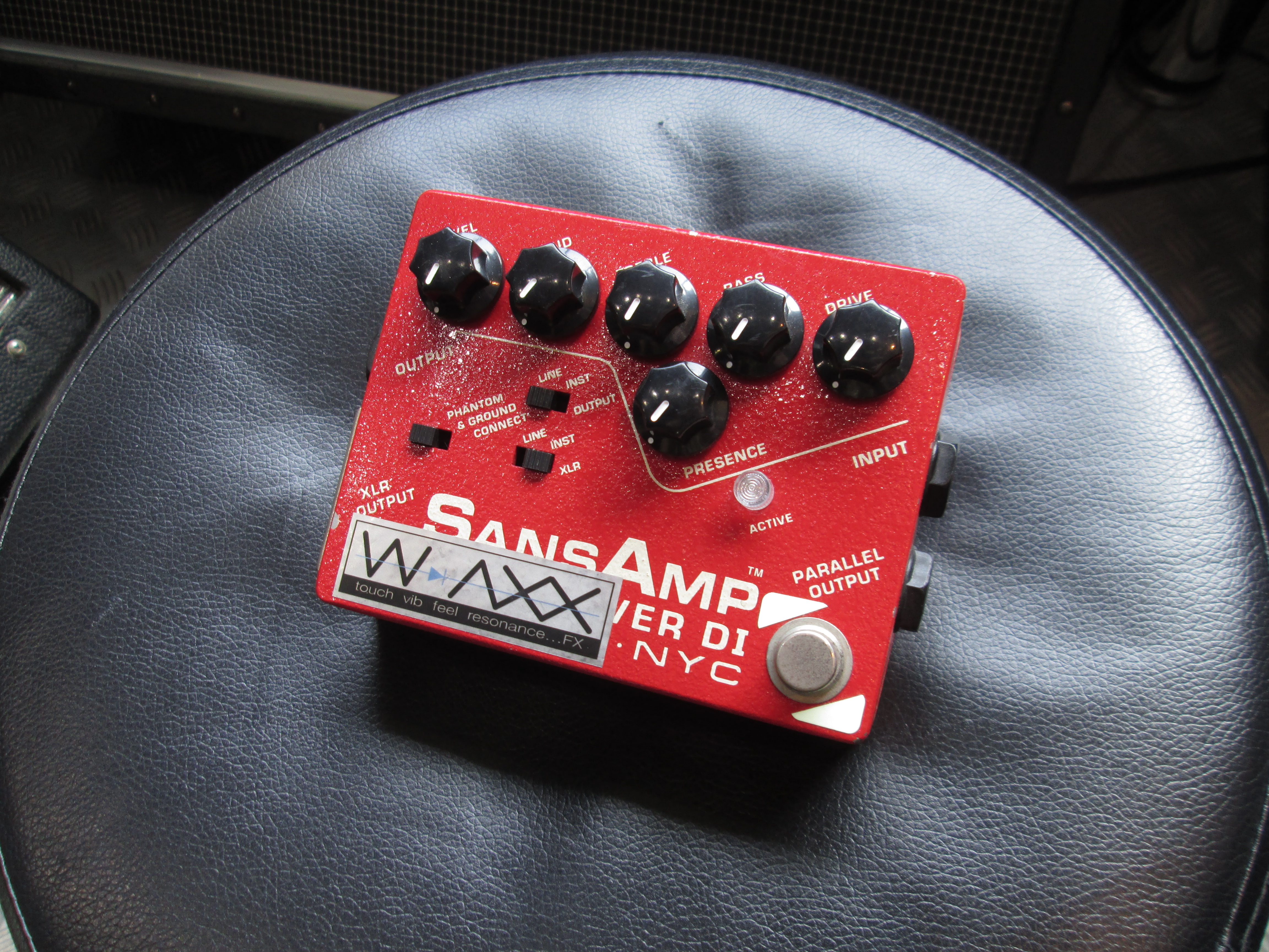 Tech21／SANSAMP BASSDRIVER DI WAXX mod 【限定カラーのサンズを大胆