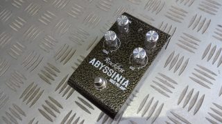 Rockbox Electronics／Abyssinia Bass Preamp【透明感抜群のベース用プリアンプ/オーバードライブ】
