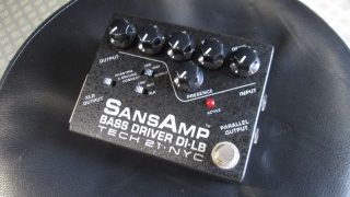 Tech21／SANS AMP BASS DRIVER DI-LB【多弦ベースに対応した日本限定モデルのベードラ！】