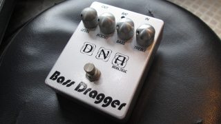 D.N.A／Bass Dragger【ベース用歪みの名機は過激派ベーシスト向け！？】