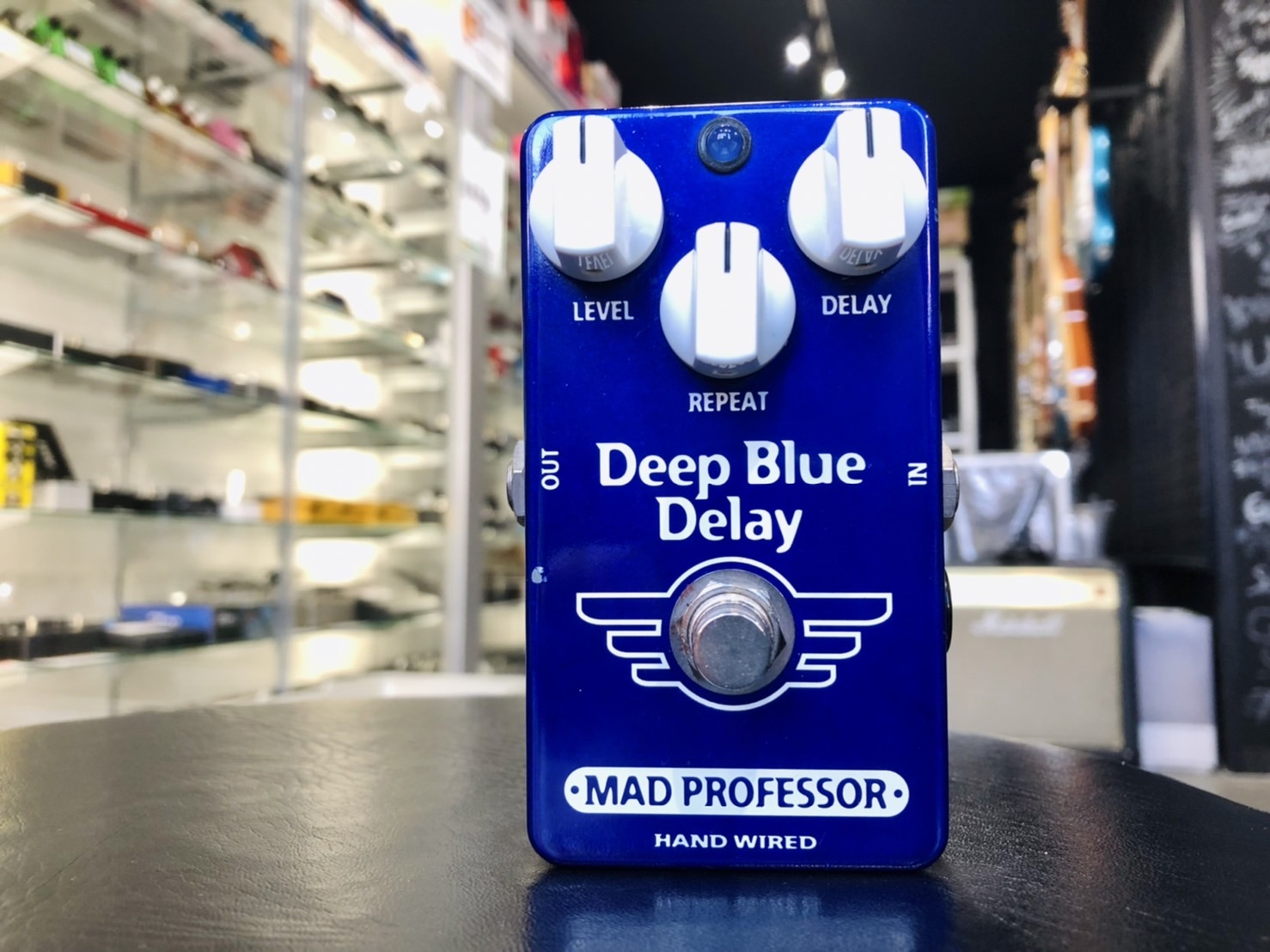 Mad Professor / Deep Blue Delay Hand Wired～深く、深く浸透する青い